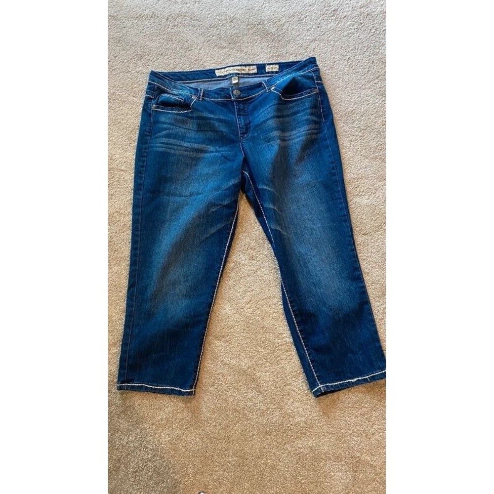 Nine West Vintage America Classic Capri Jeans 16 Dark Wash Embroidered Crop